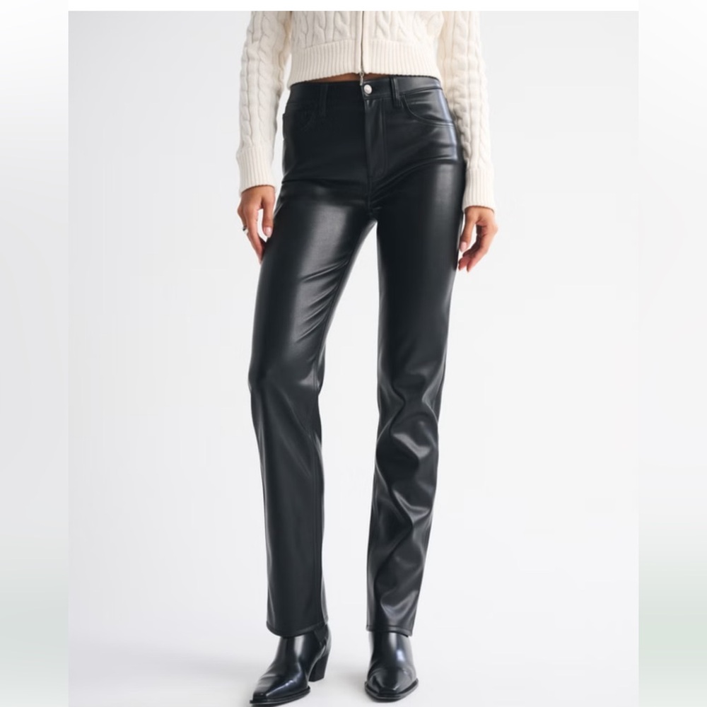 Abercrombie & Fitch The 90’s Straight Ultra High Rise Vegan Leather Pants
